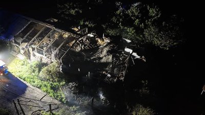 Ракетний обстріл. На Миколаївщині горів цех Ракетний обстріл. На Миколаївщині горів цех