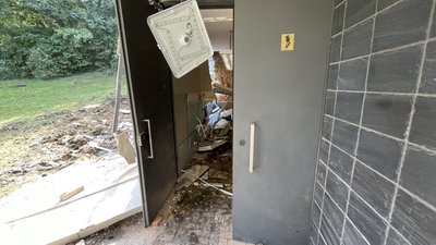 Артилерійські обстріли Харкова вранці 30 серпня: фото наслідків Артилерійські обстріли Харкова вранці 30 серпня: фото наслідків