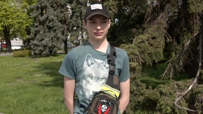 Колишній боєць Петро Скрипка пішки дістався Луцька для допомоги військовим Колишній боєць Петро Скрипка пішки дістався Луцька для допомоги військовим