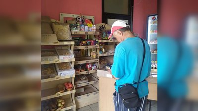 Повернення у 90-ті: як працює " малий бізнес" на окупованих територіях Повернення у 90-ті: як працює " малий бізнес" на окупованих територіях