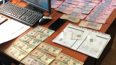 На Херсонщині судитимуть посадовця міграційної служби На Херсонщині судитимуть посадовця міграційної служби