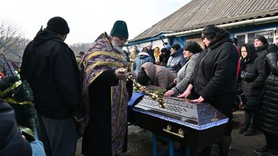 Майже два роки вважали безвісти зниклим: на Черкащині поховали полеглого захисника