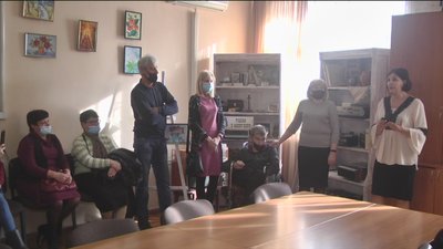 Вінницький художник із ДЦП презентував першу персональну виставку Вінницький художник із ДЦП презентував першу персональну виставку