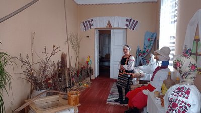 "Ховаємося, як бомби над головою летять". Як живеться мешканцям прикордонного села Манухівка на Сумщині "Ховаємося, як бомби над головою летять". Як живеться мешканцям прикордонного села Манухівка на Сумщині