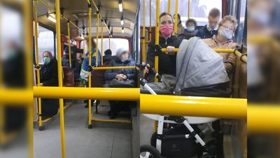 Рівне: масковий режим у маршрутках й тролейбусах Рівне: масковий режим у маршрутках й тролейбусах