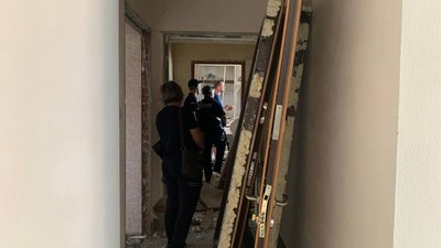 Комісія обстежує пошкоджені будинки Комісія обстежує пошкоджені будинки