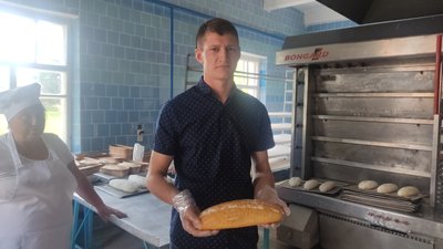 Хліб за пільговими цінами – у Потіївській громаді на Житомирщині організували власну пекарню Хліб за пільговими цінами – у Потіївській громаді на Житомирщині організували власну пекарню