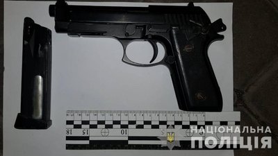 В Одесі двох чоловіків затримали через озброєний напад – поліція