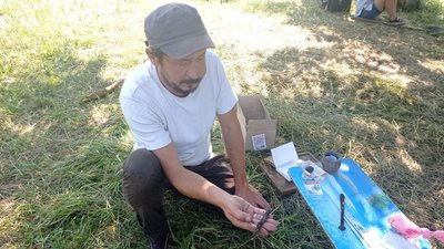 Прясло, горщики та прикраси — у Путивлі дослідники проводять археологічні розкопки Прясло, горщики та прикраси — у Путивлі дослідники проводять археологічні розкопки