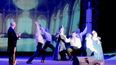 В драмтеатрі Житомира підготували дійство до Дня театру та 80 ювілейного сезону В драмтеатрі Житомира підготували дійство до Дня театру та 80 ювілейного сезону