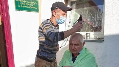 Закриті благодійні крамниці. Львівська спільнота "Емаус-Оселя" просить про допомогу Закриті благодійні крамниці. Львівська спільнота "Емаус-Оселя" просить про допомогу