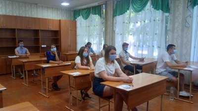 На Херсонщині 10 випускників здали ЗНО на 200 балів