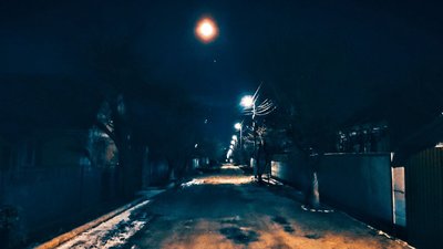 вечірня вулиця кроп