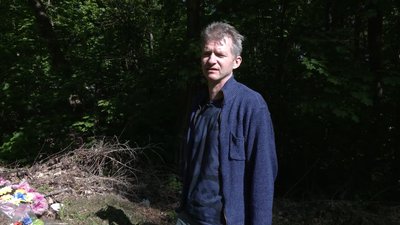 "Для наступних поколінь — це отрута": активіст з Новгород-Сіверщини пропонує заборонити продаж штучних квітів у громаді "Для наступних поколінь — це отрута": активіст з Новгород-Сіверщини пропонує заборонити продаж штучних квітів у громаді
