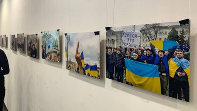 "Життям це складно назвати": у Вінниці представили виставку херсонського фотографа "Життям це складно назвати": у Вінниці представили виставку херсонського фотографа