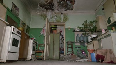 У гуртожитку заводу у Харкові обвалилася стеля: хто має відремонтувати