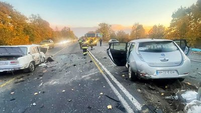Поблизу Житомира у ДТП загинули троє людей Поблизу Житомира у ДТП загинули троє людей