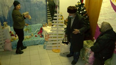 Щедрий вечір вдома: одиноким пенсіонерам на Волині волонтери приготували 12 домашніх страв Щедрий вечір вдома: одиноким пенсіонерам на Волині волонтери приготували 12 домашніх страв