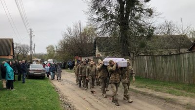 У Бахмуті загинули двоє захисників з Богодухівської громади У Бахмуті загинули двоє захисників з Богодухівської громади