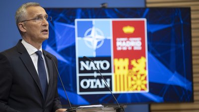 Посли НАТО підписали протоколи про вступ Фінляндії та Швеції в Альянс