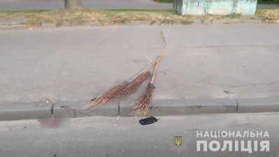 У Рівному збили двірничку, яка прибирала вулицю У Рівному збили двірничку, яка прибирала вулицю