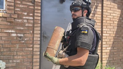 День з саперами: як розміновують деокуповані села на Харківщині — репортаж День з саперами: як розміновують деокуповані села на Харківщині — репортаж