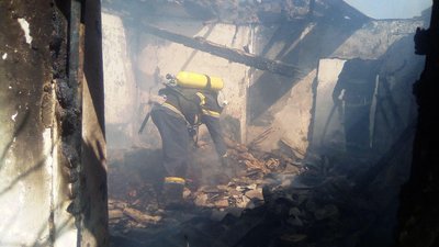 На Кіровоградщині у пожежі загинули троє дітей На Кіровоградщині у пожежі загинули троє дітей