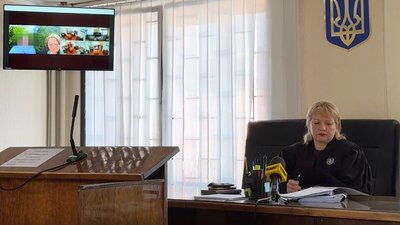 У Кропивницькому розглядали справу про організацію виїзду чоловіків за кордон