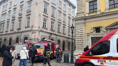 Обвал у житловому будинку в центрі Львова. Що відомо Обвал у житловому будинку в центрі Львова. Що відомо