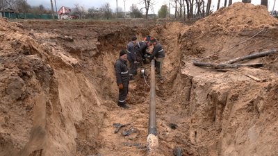 Два місяці без блакитного палива: у селах навколо Чернігова відновлюють газопостачання