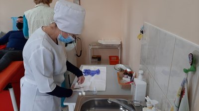 У Херсоні близько 200 донорів крові стали учасниками акції "Ланцюг милосердя" У Херсоні близько 200 донорів крові стали учасниками акції "Ланцюг милосердя"