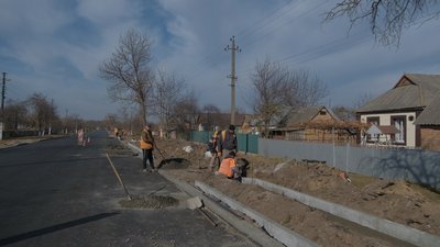 У Вороновицькій громаді, що на Вінниччині, вперше за більш ніж 40 років, ремонтують дорогу У Вороновицькій громаді, що на Вінниччині, вперше за більш ніж 40 років, ремонтують дорогу