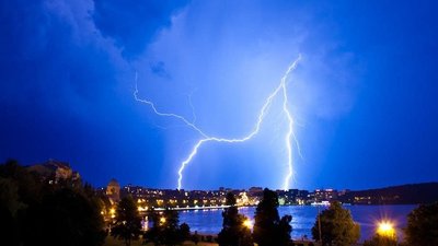 Тернополянка понад 10 років фотографує блискавки Тернополянка понад 10 років фотографує блискавки