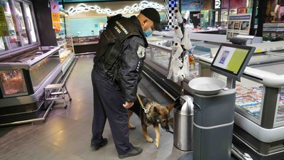 У Львові повідомили про замінування семи торгових центрів: вибухівки не знайшли У Львові повідомили про замінування семи торгових центрів: вибухівки не знайшли