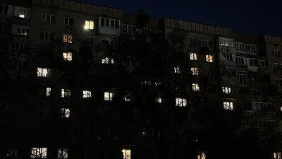 Графік відключеня світла на 10 квітня 2026 року у Рівному та області