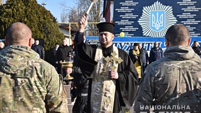 Правоохоронці Одещини вирушили на схід України Правоохоронці Одещини вирушили на схід України