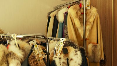 У маєтку Медведчука знайшли шубосховище, пів мільйона і 114 приміщень — "Слідство.Інфо" У маєтку Медведчука знайшли шубосховище, пів мільйона і 114 приміщень — "Слідство.Інфо"