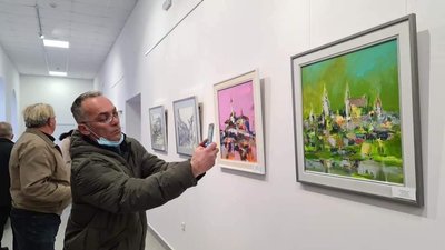 "Етюди осені–2021": у Мукачеві відкрили виставку робіт закарпатських художників "Етюди осені–2021": у Мукачеві відкрили виставку робіт закарпатських художників