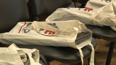До пологових будинків Полтавщини передали ноутбуки для реєстрації новонароджених