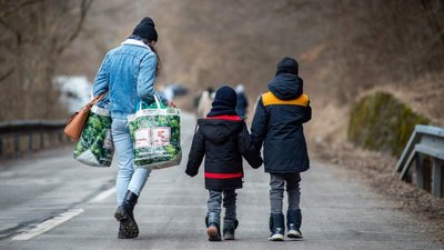 У ліцей Надвірнянської громади поселилися 40 працівників евакуйованого підприємства з Київщини