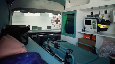 Як працюють мобільні бригади Червоного Хреста у прикордонні Сумщини