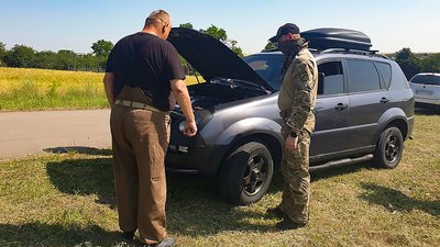 Житель Олексіївки на Кіровоградщині відремонтував і віддав на фронт 18 машин
