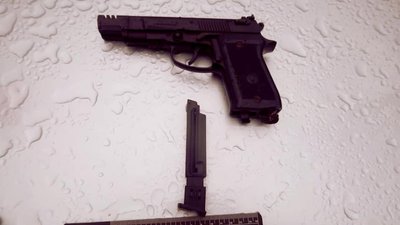 На Прикарпатті на автозаправці сталася стрілянина. Постраждали двоє людей На Прикарпатті на автозаправці сталася стрілянина. Постраждали двоє людей