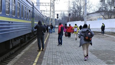 Із Запоріжжя продовжують відправляти евакуаційні потяги Із Запоріжжя продовжують відправляти евакуаційні потяги