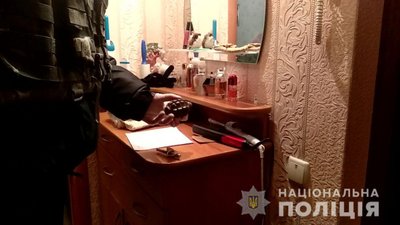 У Краматорську чоловік ледь не підірвав гранатою знайому та її доньку