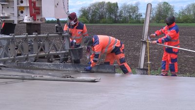 До кінця року планують відремонтувати близько 70-75 км траси "Олександрівка-Кропивницький-Миколаїв" До кінця року планують відремонтувати близько 70-75 км траси "Олександрівка-Кропивницький-Миколаїв"