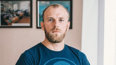 Олексій Шуляков - вчитель фізкультури. Фото: день за днем Олексій Шуляков - вчитель фізкультури. Фото: день за днем