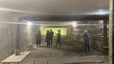 Випускники одного з ліцеїв на Харківщині збирають гроші на ремонт укриття Випускники одного з ліцеїв на Харківщині збирають гроші на ремонт укриття
