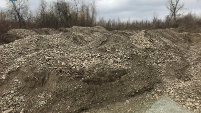Нелегальний видобуток корисних копалин на Закарпатті на понад мільйон заблокувала СБУ Нелегальний видобуток корисних копалин на Закарпатті на понад мільйон заблокувала СБУ