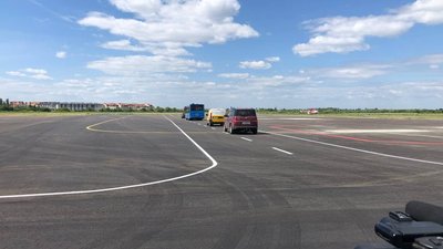 В Ужгороді приземлився перший літак регулярного рейсу "Київ-Ужгород"